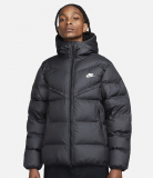 Entfachen Sie Ihr Outdoor-Spirit: Nike Windrunner PrimaLoft jetzt 30 % reduziert!